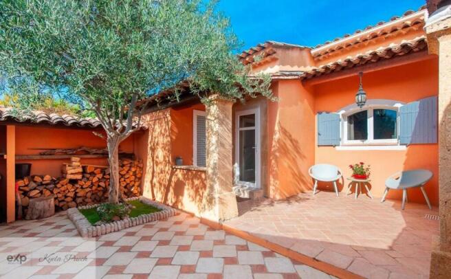 Villa, piscine, bordure de golf, domaine de golf d