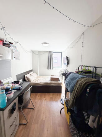 2 bed Apartment for sale Image 8
