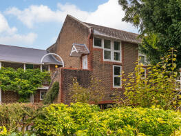 15, Little Dean Court, Winton Hill, Stockbridge SO20 6HL