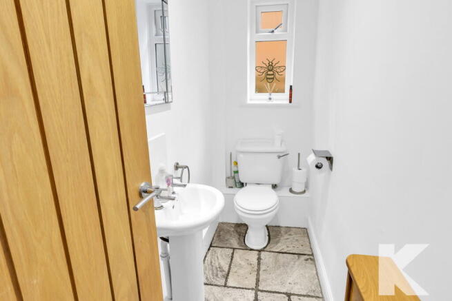 4 bed Detached for sale Image 4