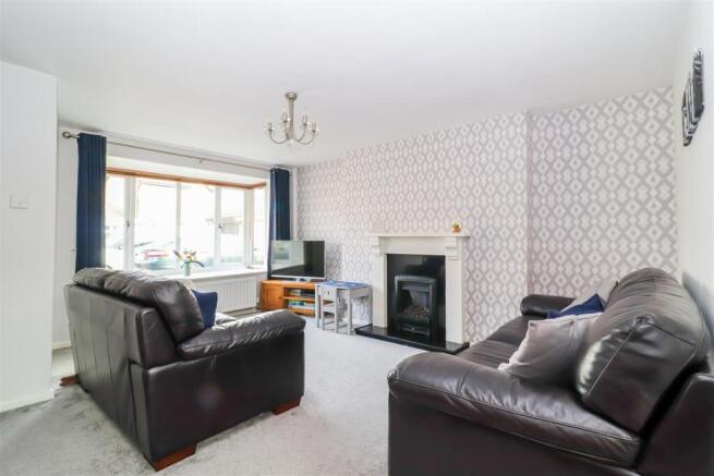 3 bed Semi-Detached for sale Image 5