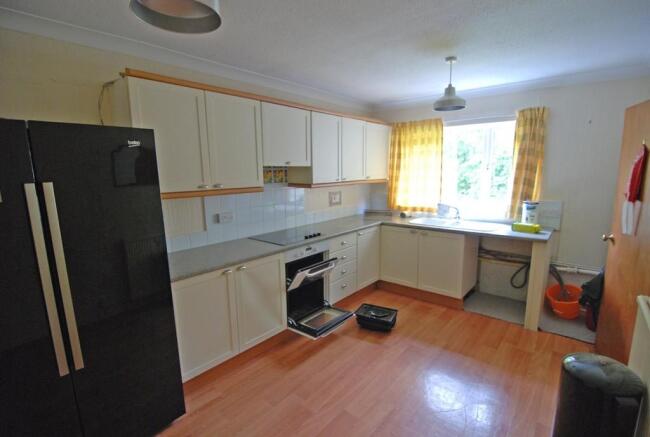 Kitchen/Breakfast...