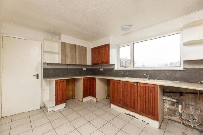 3 bed Semi-Detached for sale Image 5