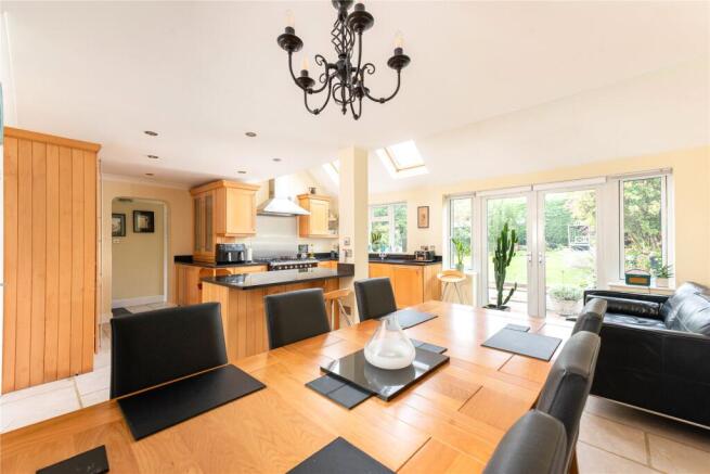 Kitchen/Breakfast