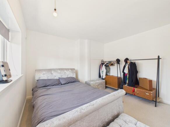 3 bed Terraced for sale Image 11