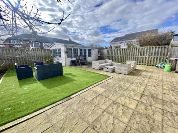 6 Greenside Mount - 1.jpeg