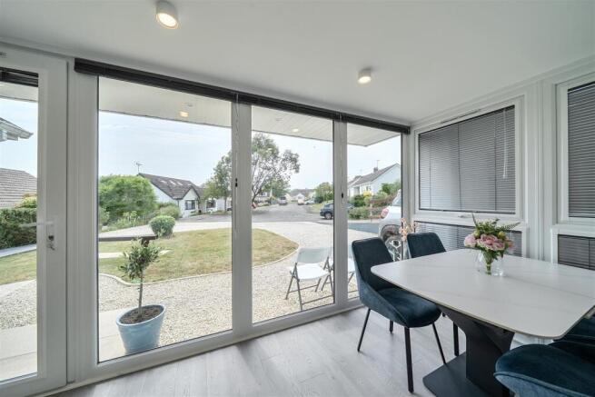 22, Norburton, Burton Bradstock, Bridport photo 4