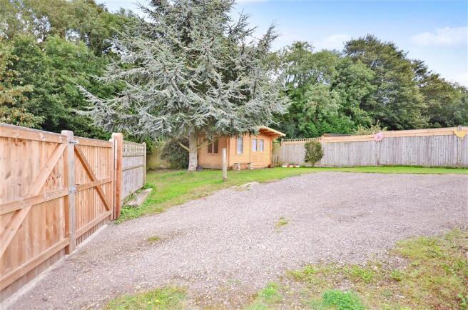 Driveway/Parking