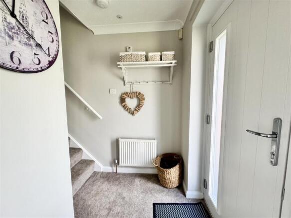 3 bed Semi-Detached for sale Image 9