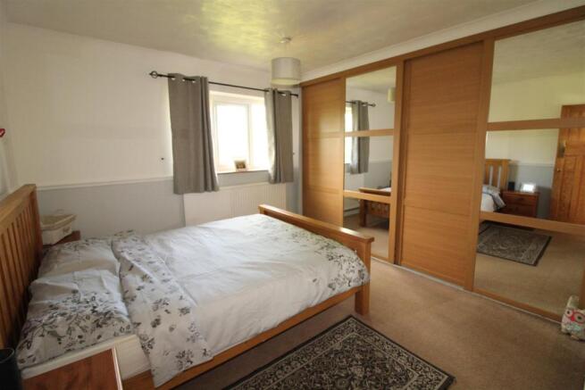 Master Bedroom.JPG
