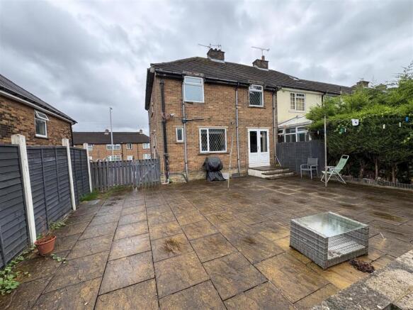 3 bed Semi-Detached for sale Image 10
