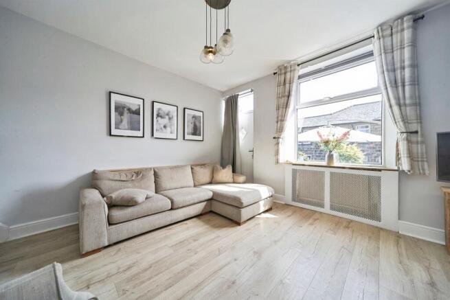 4 bed Terraced for sale Image 7