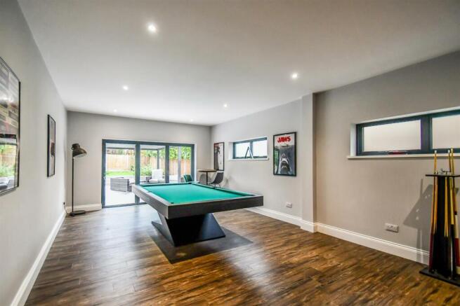 Games Room 5 (use).jpg