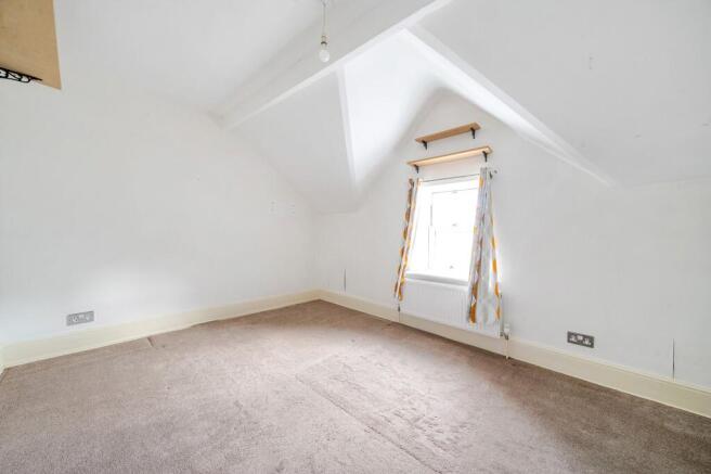 3 bed Terraced for sale Image 11