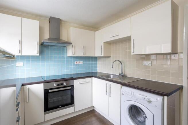 2 bed Apartment for sale Image 8