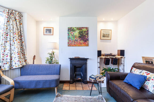 Living Area- Angl...