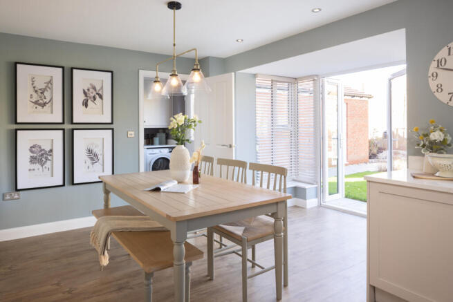 dining area in fairburn