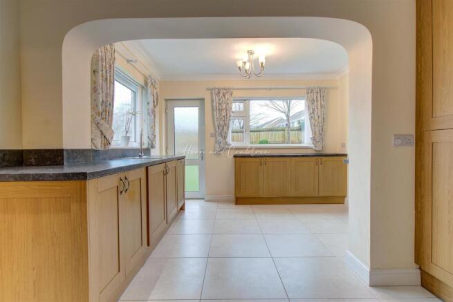 Rowan Way, Lisvane, Cardiff, Hern and Crabtree_ (8
