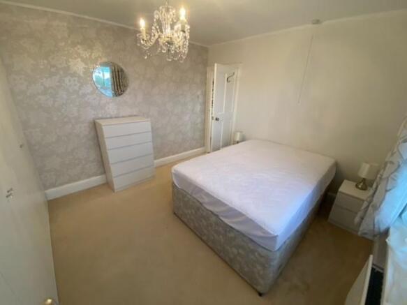 Master bedroom.jpg