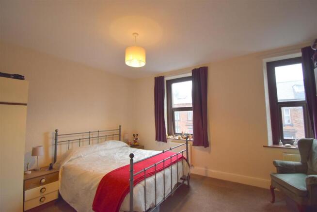 31 Musgrave Street Bed 1.jpg