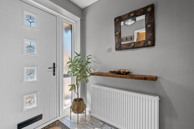 3 bed Semi-Detached for sale Image 11