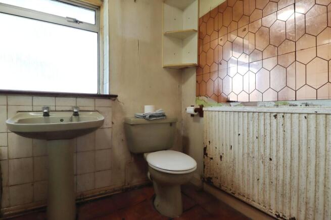 3 bed Semi-Detached for sale Image 4