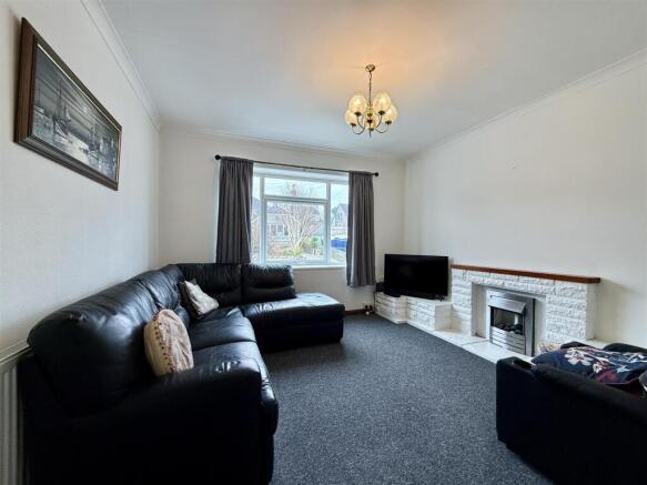 Living Room.JPG