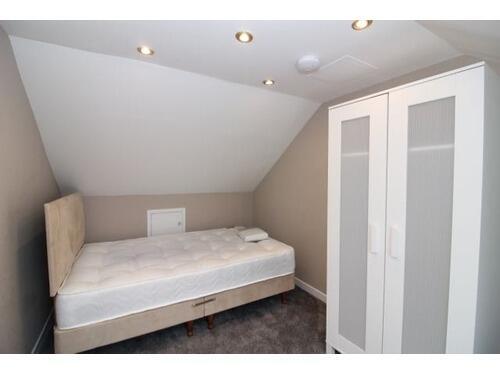 Bedroom 3.jpg