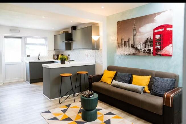 3ee01090-3375-48a...