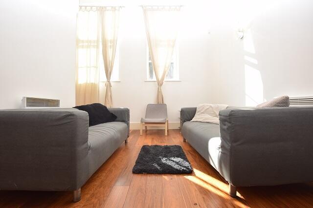 2 bed Apartment to rent Image 11