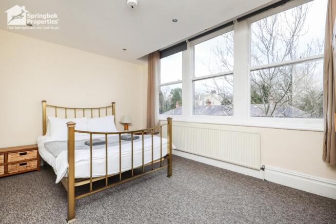 2 bed Apartment for sale Image 10