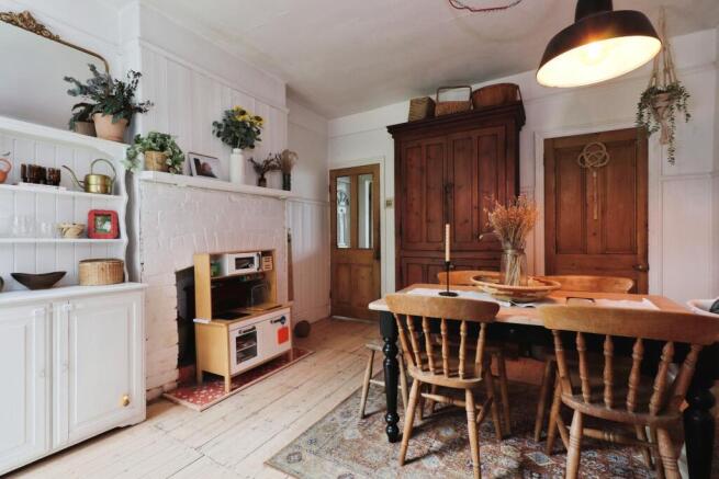 4 bed Terraced for sale Image 6