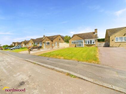 Manor Park, Claydon, OX17