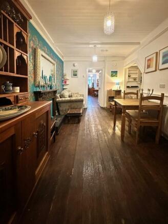 DiningRoom2.jpg