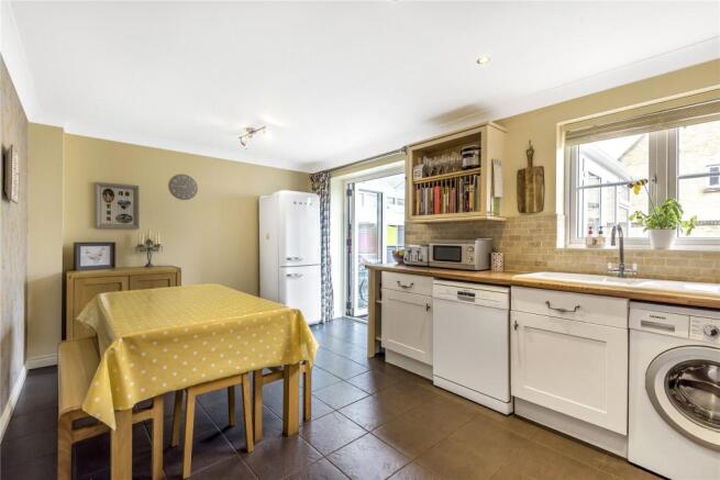 Kitchen/Breakfast