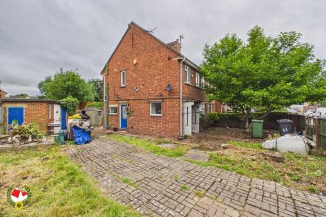 St. Lawrence Road, Barnwood, Gloucester, GL4 3QS