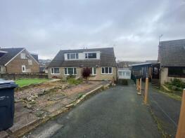 35, Markfield Close, Low Moor, Bradford BD12 0UW