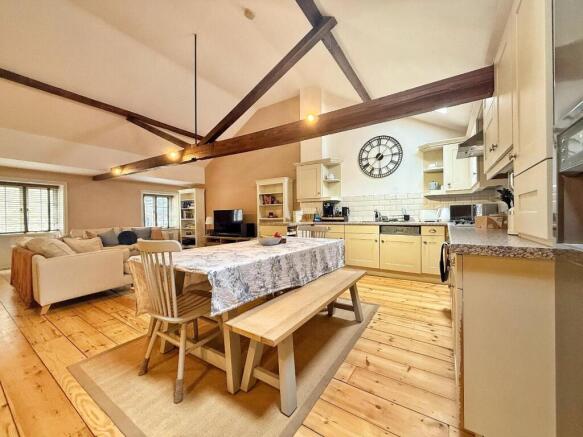 Kitchen/ Diner Area