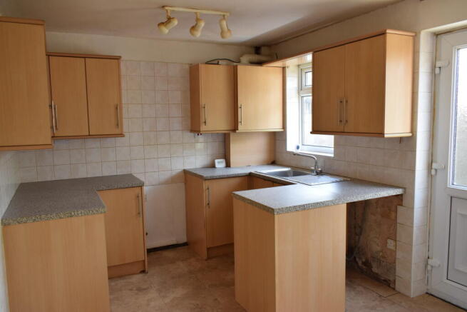 3 bed Town House for sale Image 5