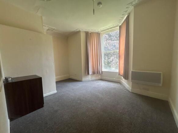 1 bed Flat to rent Image 5