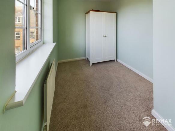 Bedroom 4.jpg