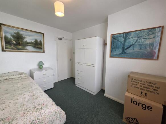 2 bed Apartment for sale Image 8