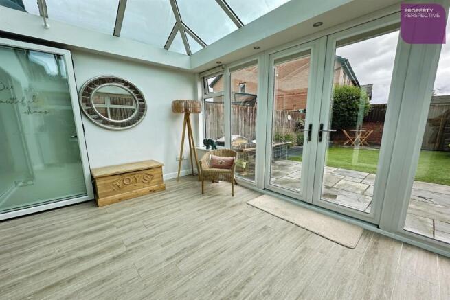 3 bed Semi-Detached for sale Image 9