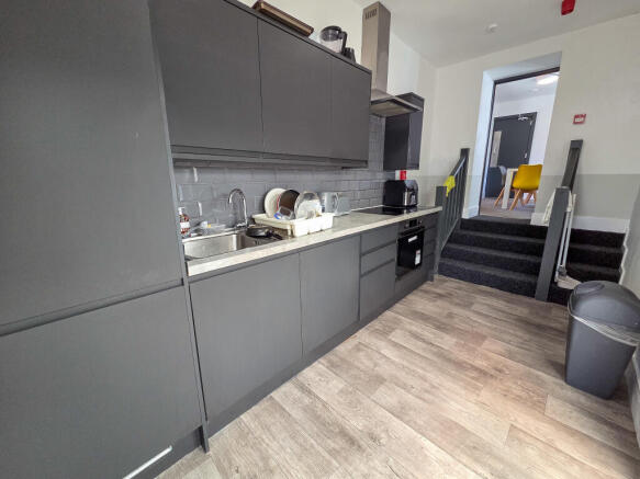 14 bed End of Terrace for sale Image 7