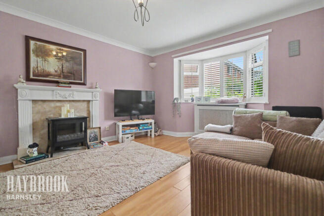3 bed Detached for sale Image 4