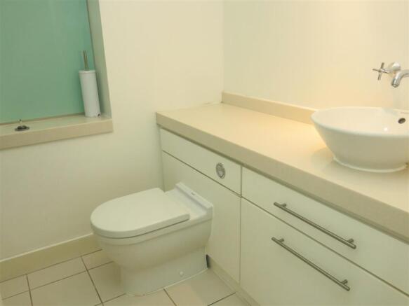 Bathroom.JPG