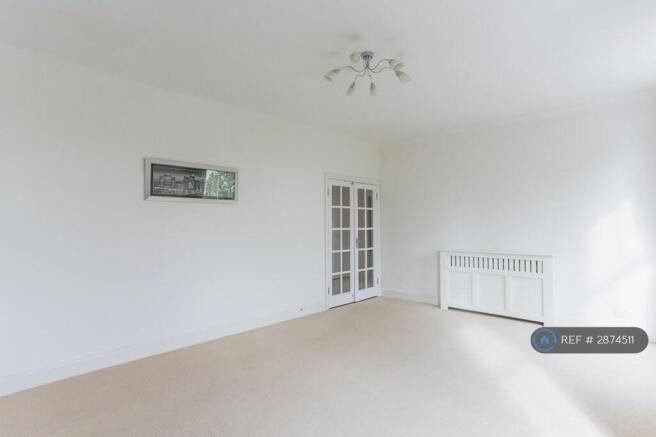 Large Lounge - South Facing 