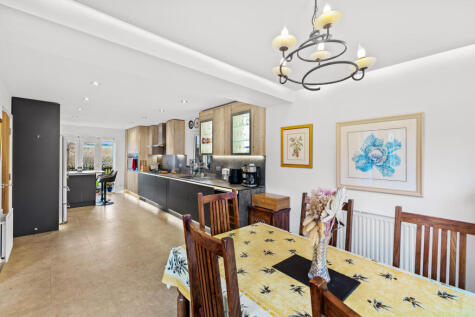 Ref: GK - The Moors, Redhill, RH1 2PE