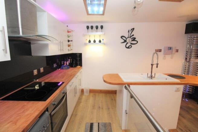 Annexe Kitchen