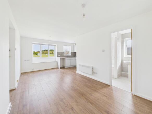 Chedworth Drive, Alvaston photo 5